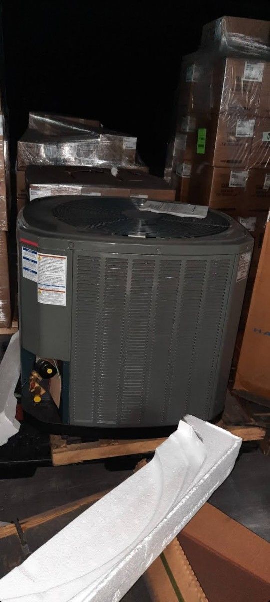 A/C CONDENSER . 4 TON XR 14 TRANE HEAT PUMP