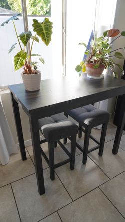 Kitchen Table and Two Stools