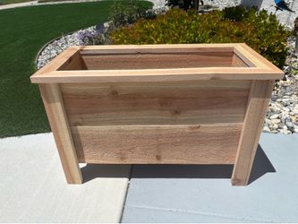 Patio Cedar Planter - Vegetable Varieties- Carrots, Leafy Greens, etc