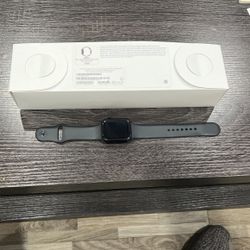 Apple Watch Series 5 Stainless