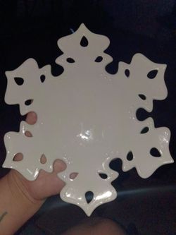 2007 Jane Seymour for Old River Road Snowflake Platers set of 2.