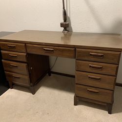 Mid Century Modern Desk And Chair 