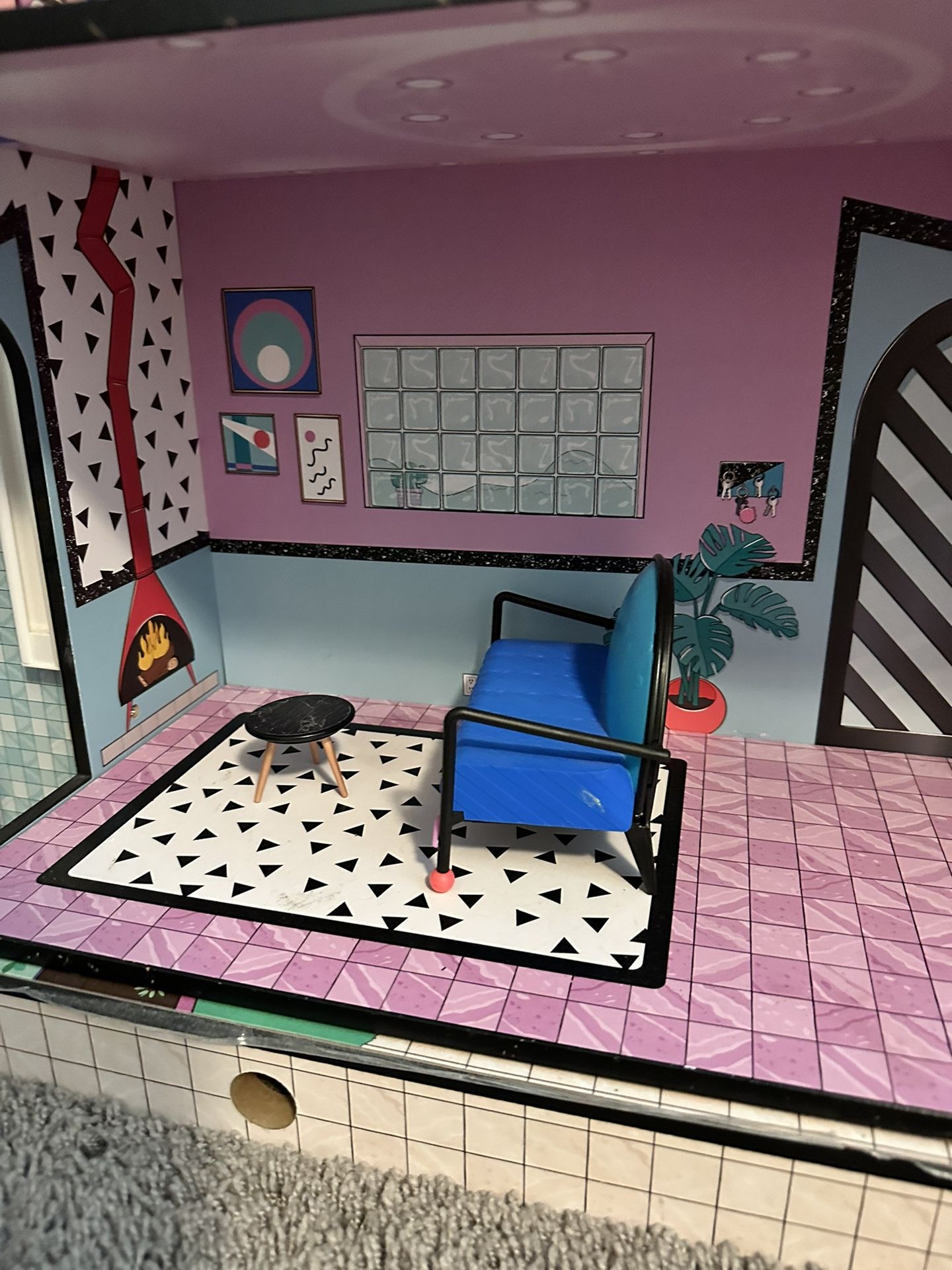 Lol House And Accessories ! Dolls Included