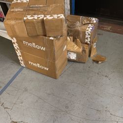 Mellow Pillows And Blankets