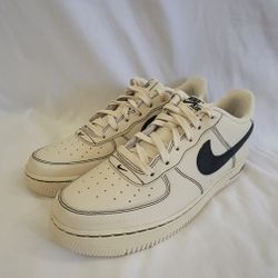 Nike Air Force 1 '07 AF1 7y / 8.5 Women's 