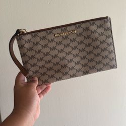 MK Wristlet 