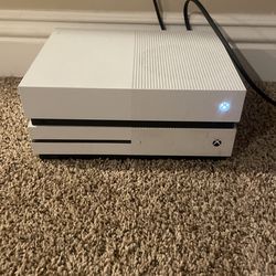 2x Xbox Ones