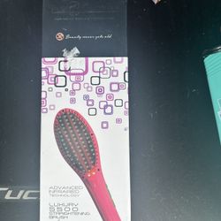 Straightening Hair Brush 