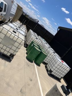 IBC Totes  Containers 330 Gallons. 275 Gallons