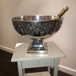 Champagne Bowl