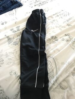 Nike jogging pants for kids