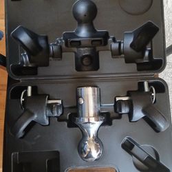 Curt Manufacturing Ram Gooseneck Ball And Safety Chain Anchor Kit 