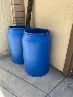 55 gallons plastic drums