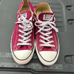 Men’s Converse - Burgundy Size 12