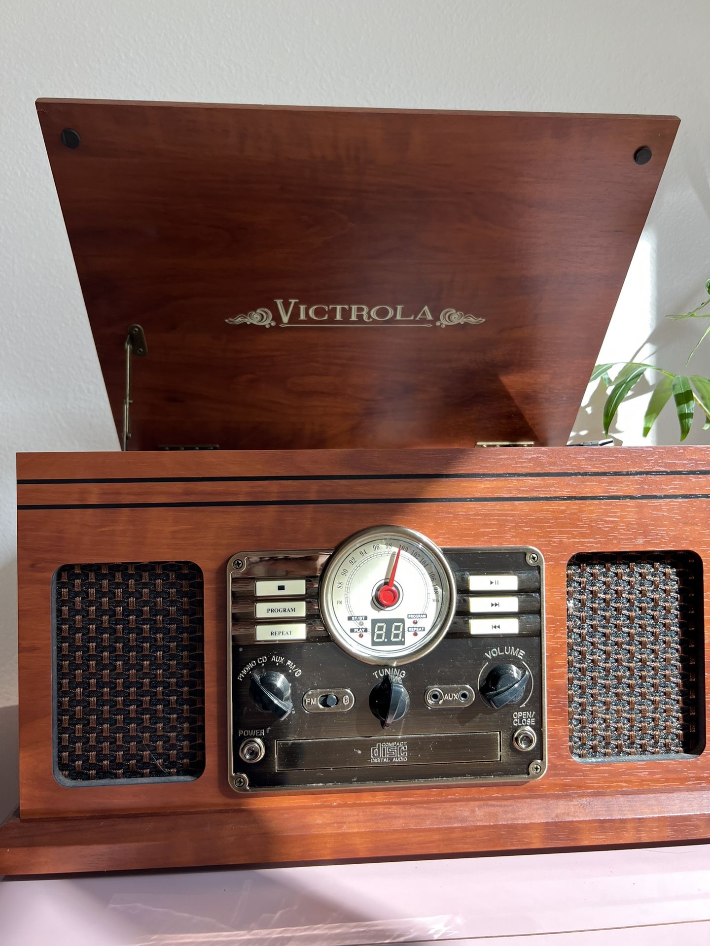 Victrola Nostalgic 6-in-1 Bluetooth Record Player