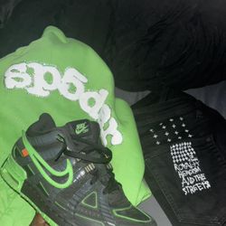 hoodie 100 jeans 80 shoes 220