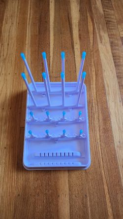 Munchkin Folding Cup And Bottle Drying Rack