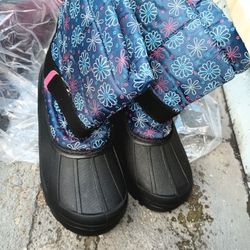 Snow Boots 