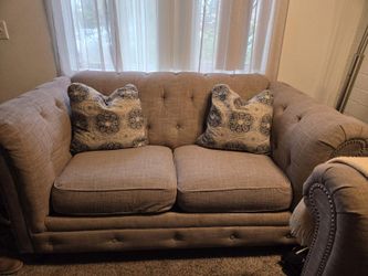 Tufted Fabric Loveseat with Accent Pillows