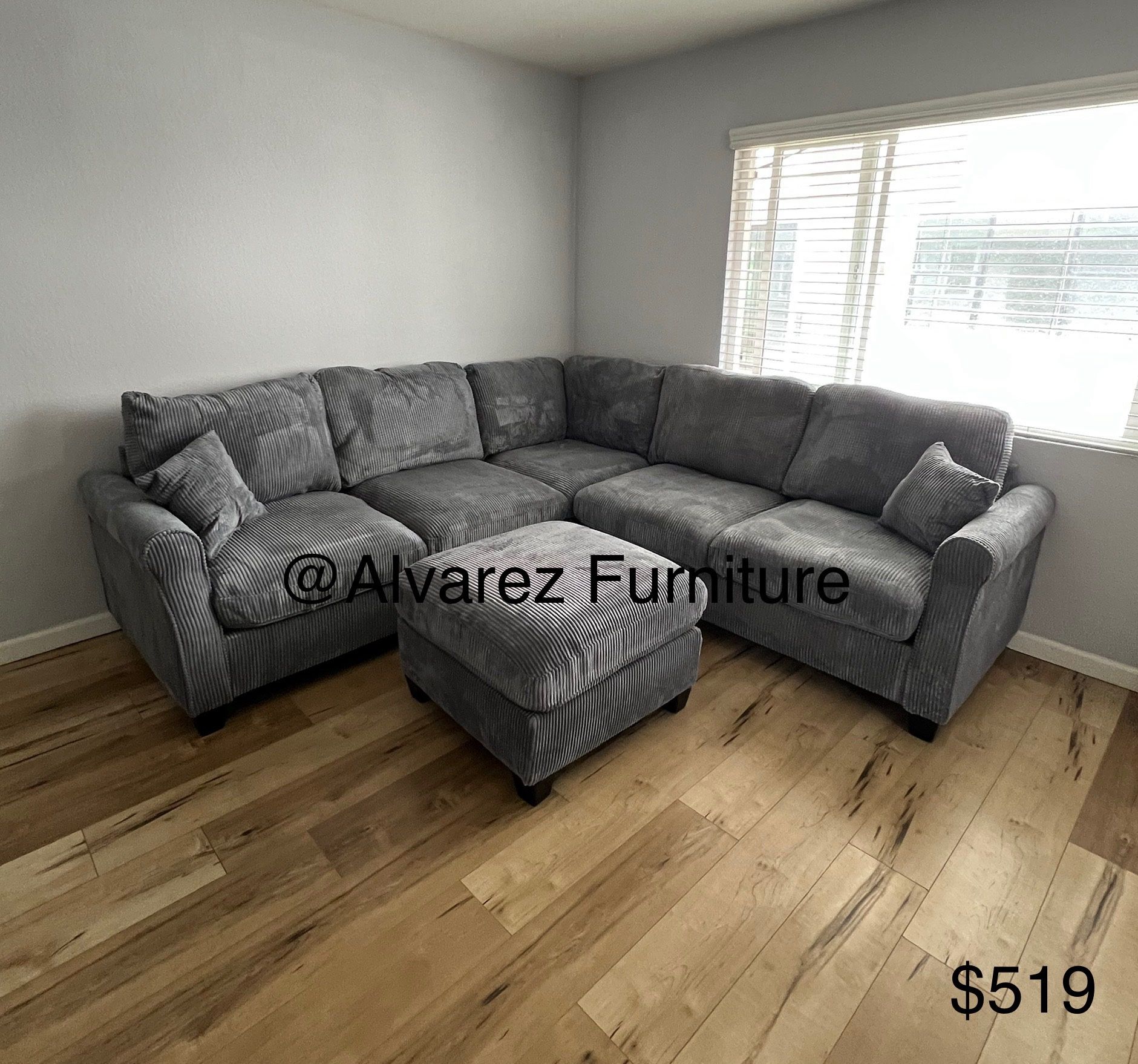 Sectional Sofa With Ottoman 