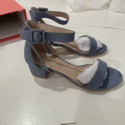 NEW Beautiful Haze Blue adjustable Buckle Womens Size 8 Low heel faux Suede