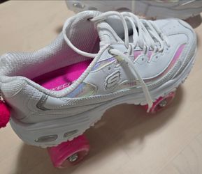 Size 10 womens sketchers roller skates