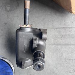 BRAND NEW 67-72 GMC/CHEVY STEERING BOX