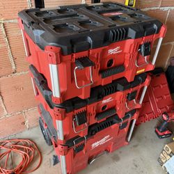 Milwaukee Packout FIRM PRICE AD IS UP ITS AVAILABLE 