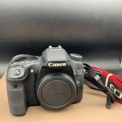 Canon EOS 70D Digital SLR CAMERA 