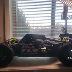 TLR Losi 5B 12s $2250 w/batteries $2150 w/o , No shipping