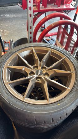 Rims and tires ford mustang
