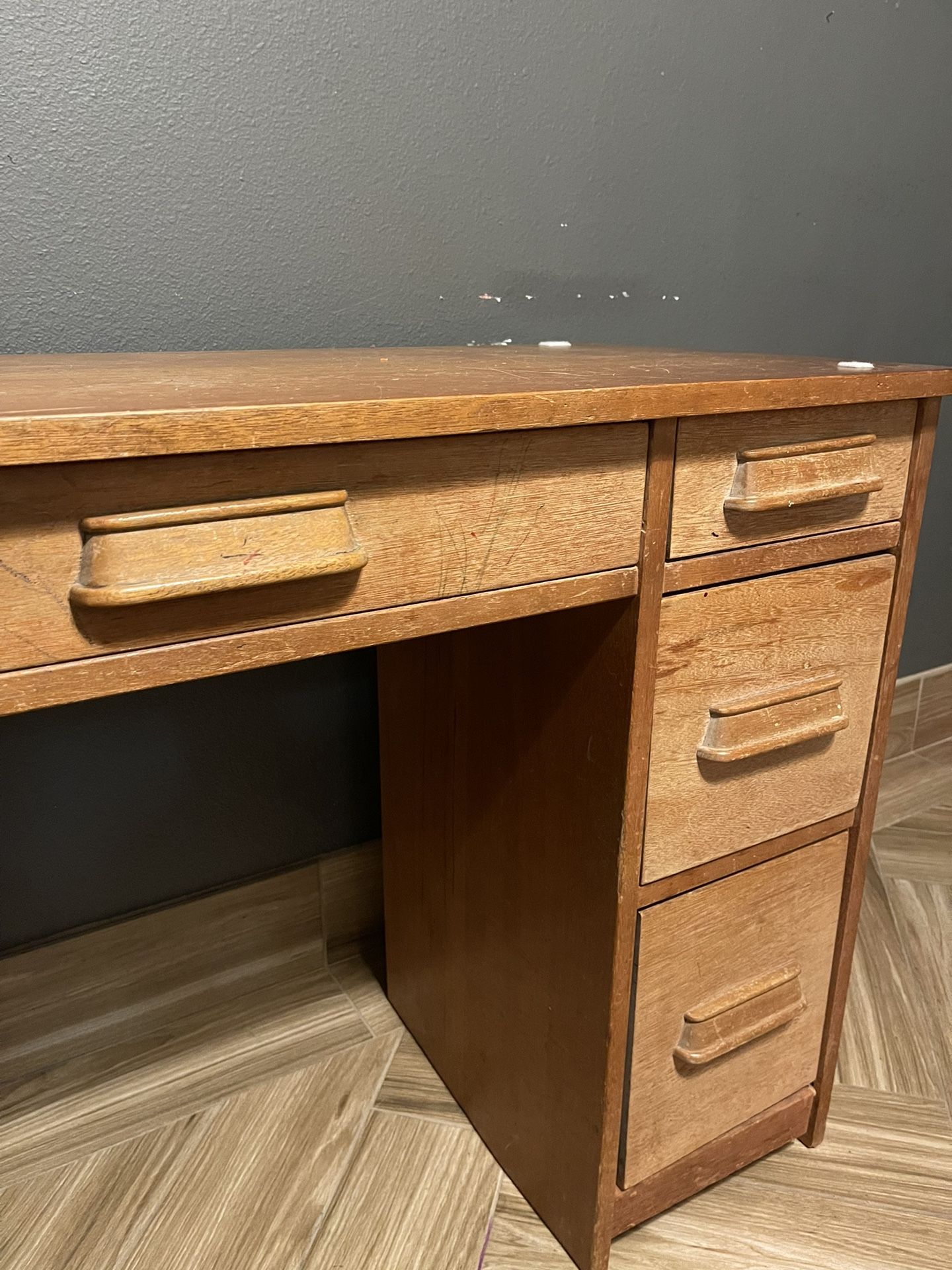 Real Wood Desk for Sale in Rancho Cucamonga, CA OfferUp