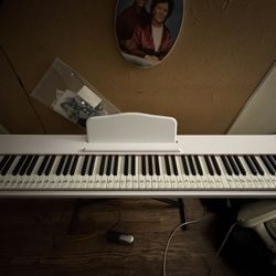 Digital Piano 