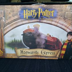 Harry Potter And The Sorcerer's Stone Hogwarts Express Train Set