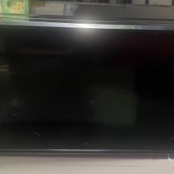 700 Watt Microwave 
