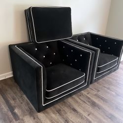 Chairs/Ottoman/Furniture