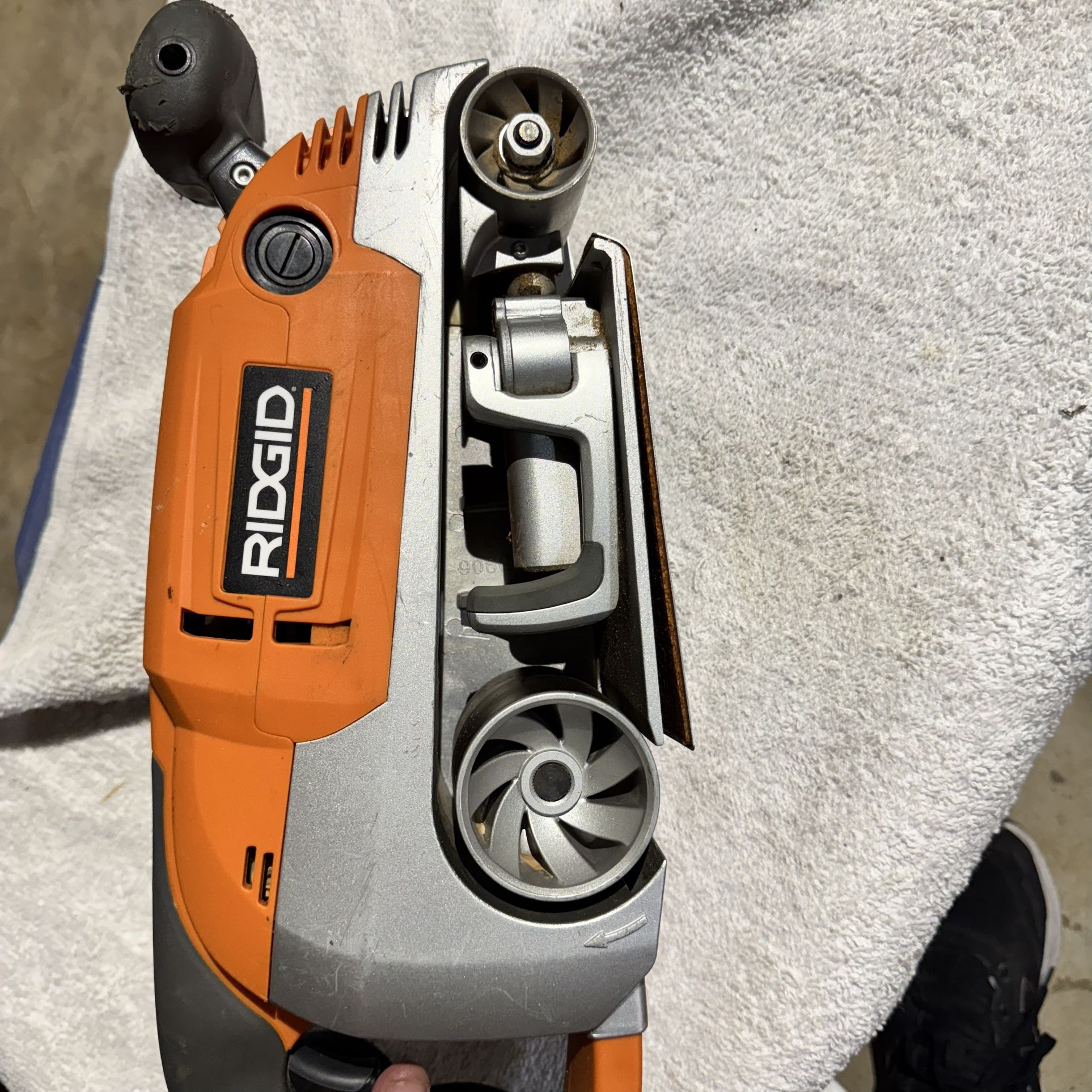 Ridgid R2720 Heavy‑Duty Variable Speed 3″ x 21″ Belt Sander – Tested & Works Great!