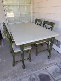 solid Wood dining Room table And 4 chairs