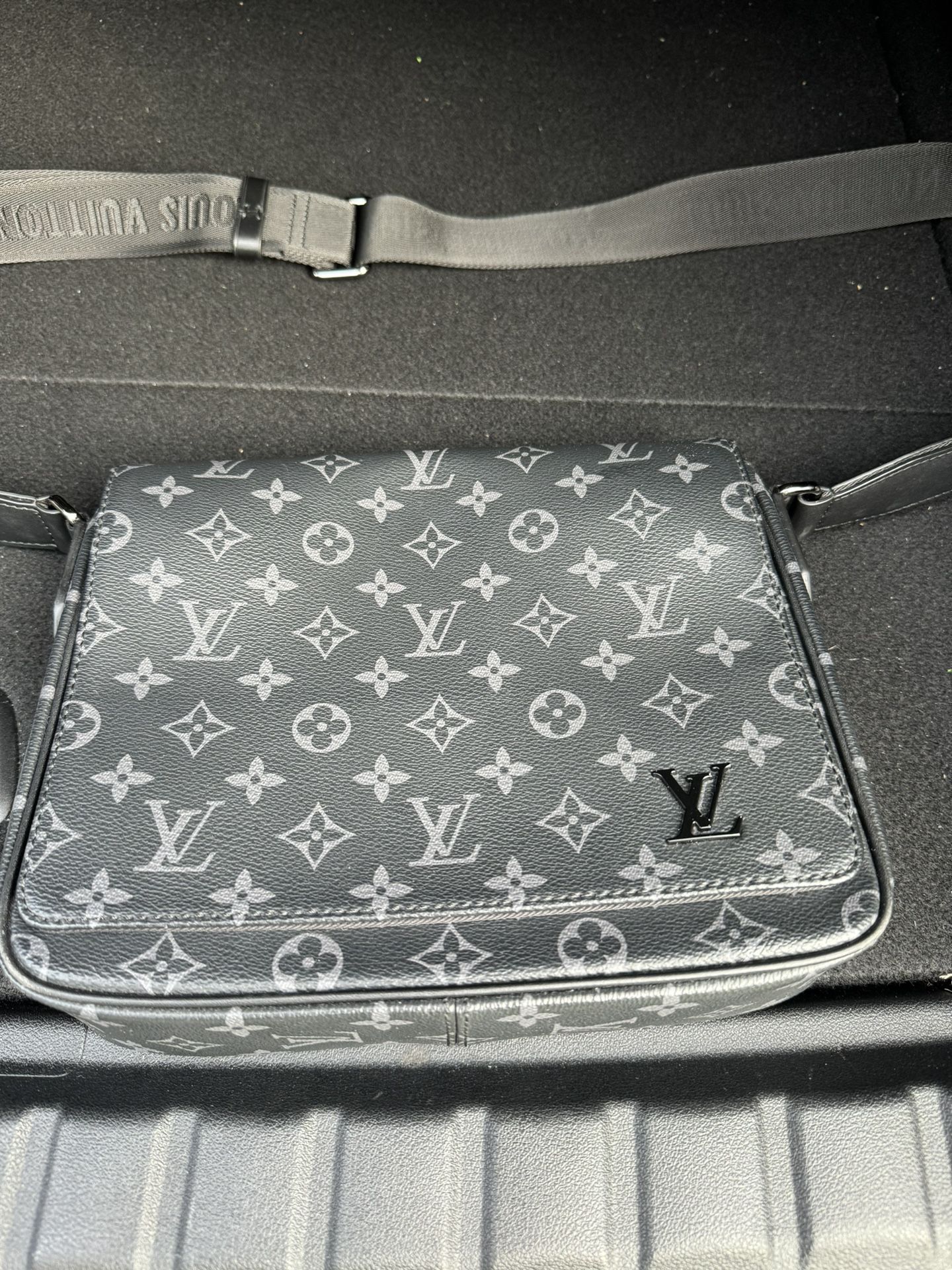 LV Messenger Crossbody Black Logo Men/Women