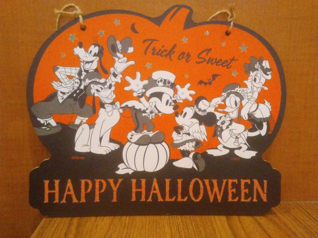 Daiso Disney Mickey And Friends Happy Halloween Hanging Decoration