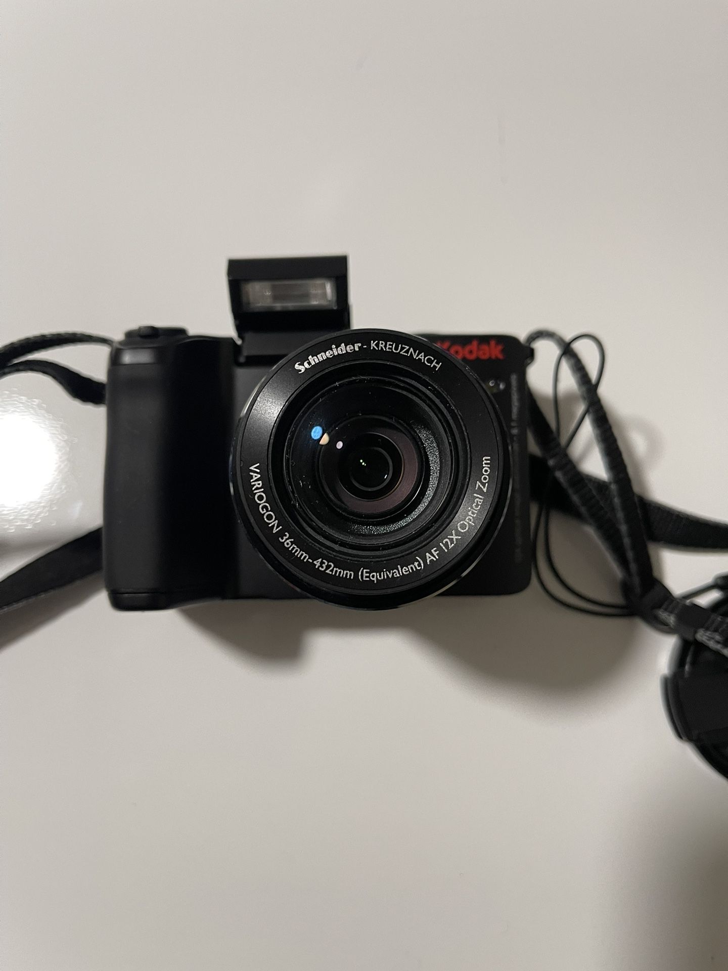 Kodak EasyShare ZD8612 IS 8.1 MP Digital Camera - Black
