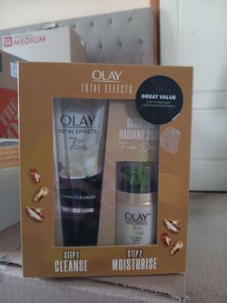 Olay Total Effects 7-in-1 Skincare Gift Set