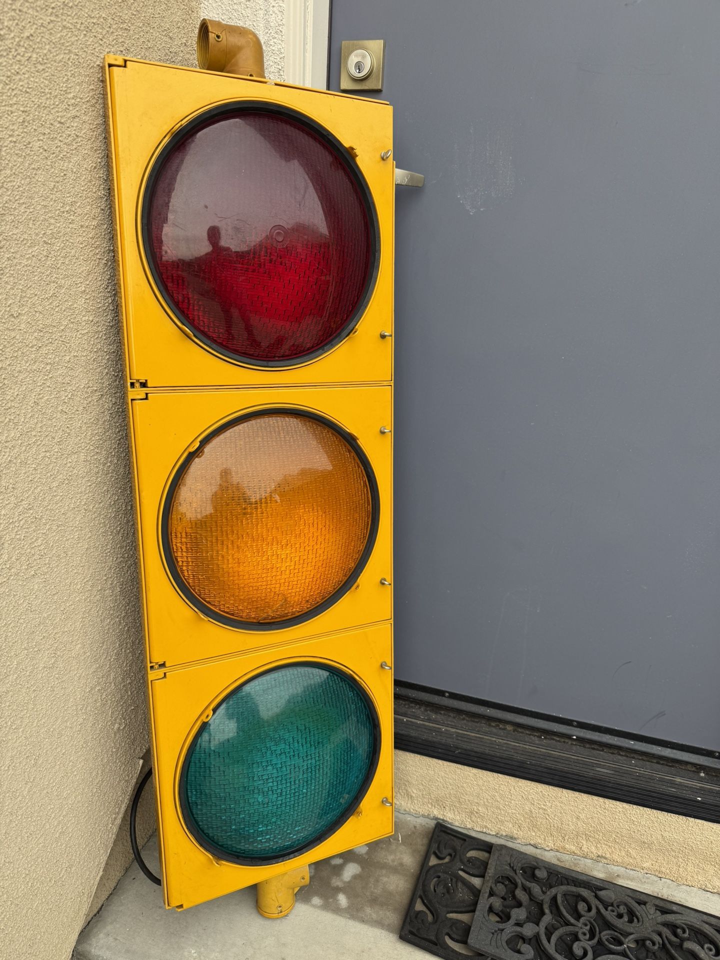 Traffic Signal 43” x 14” Light