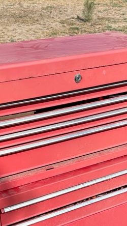 Red 3-Drawer Metal Tool Chest