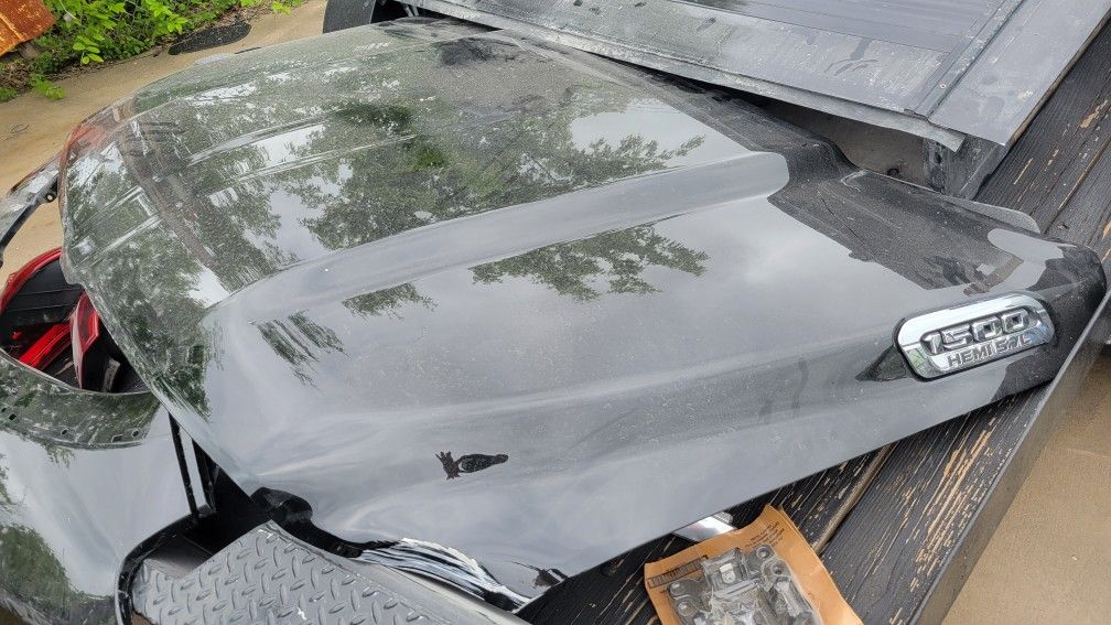 Dodge Ram Hood Part
