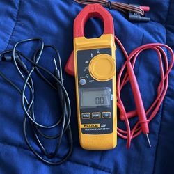 Fluke Electric Clamp Meter RMS New