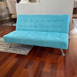 Small Couch/futon