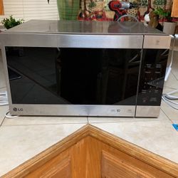 LG  Microwave 