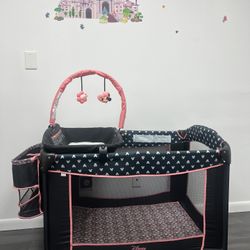 Minnie Mouse Playpen 