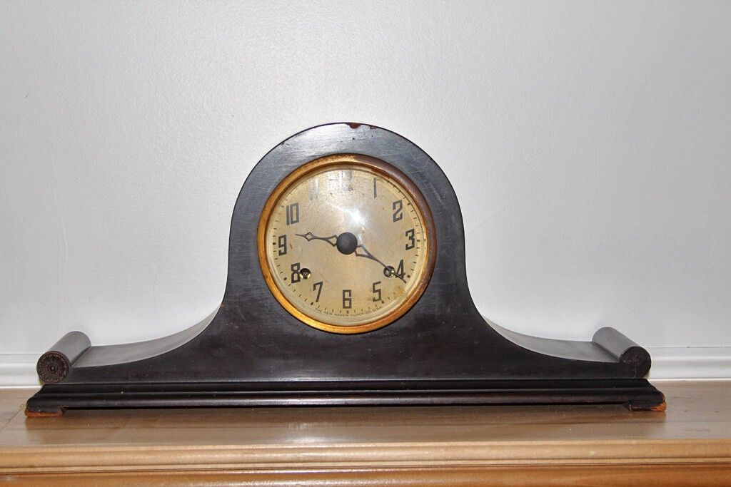 Antique New Haven Clock Company mantel clock